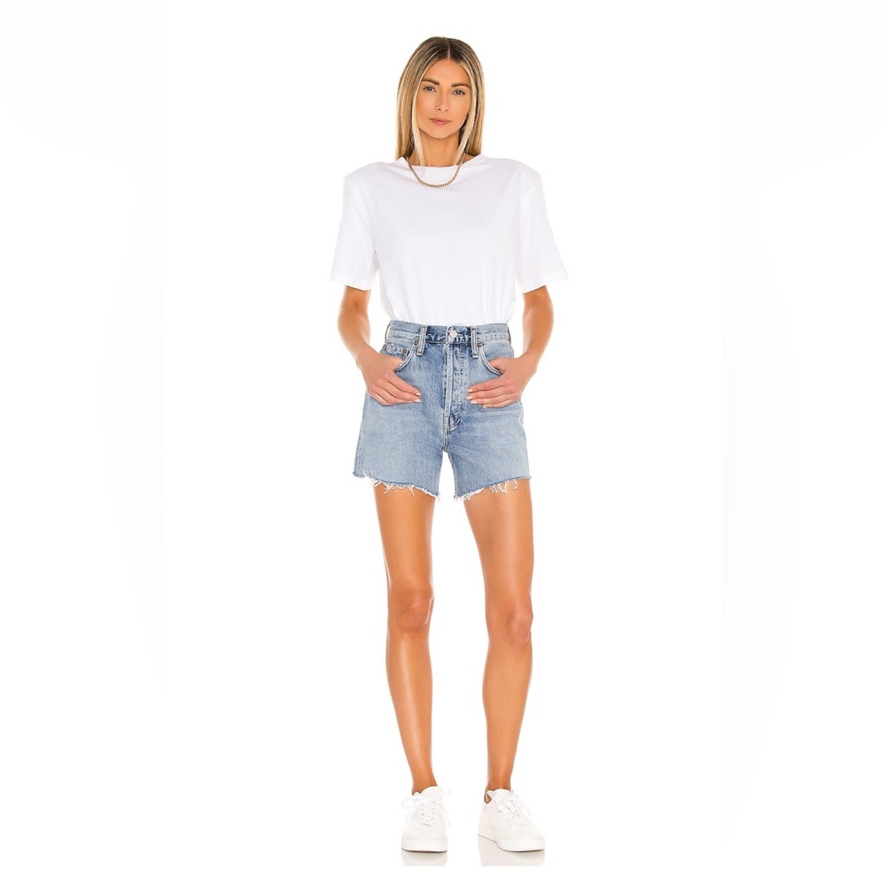 BNWT AGOLDE “Riley” Short in the color Snapshot - Size 28 🩵